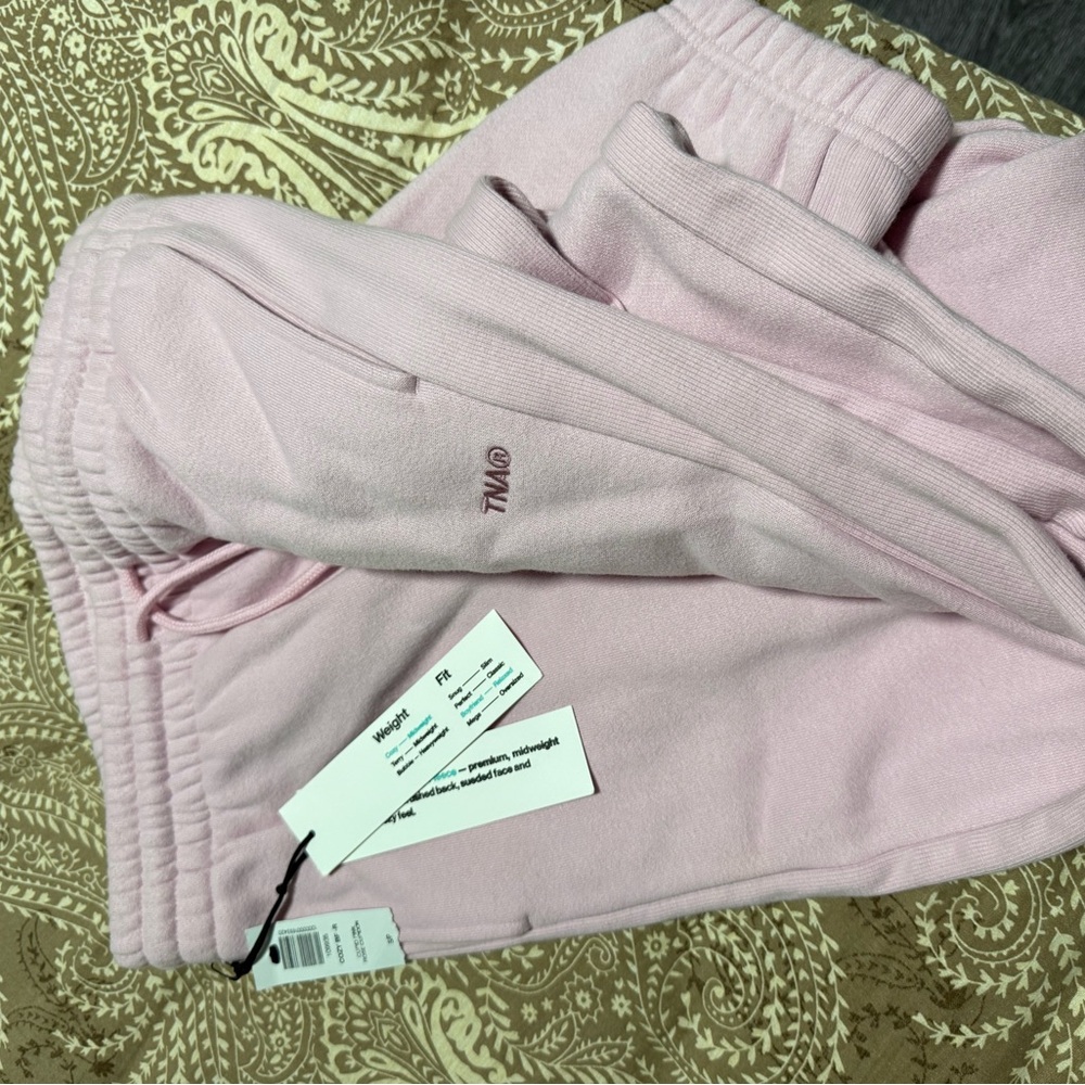 Aritzia Light Pink Joggers
